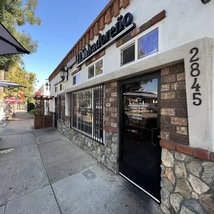 the entrance to the restaurant