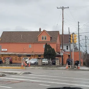 a view of a street corner