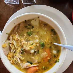 Caldo de Pollo