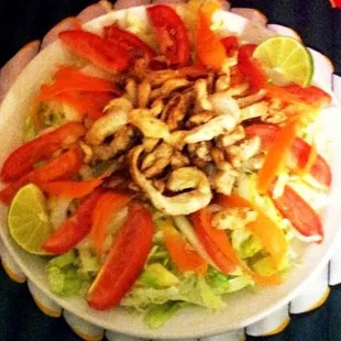 exelente ensalada de pollo.