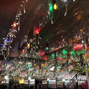 a ceiling full of christmas lights