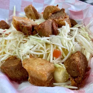 Yuca con Chicharrones