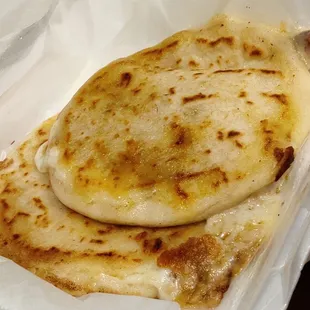 Pupusa de Pollo con Queso -  Chicken with cheese.