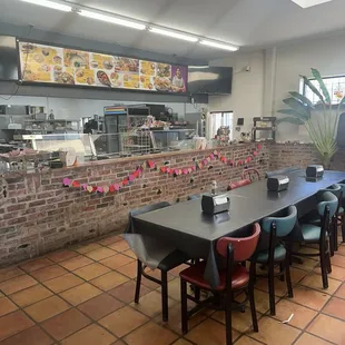 sushi and sashimi, interior