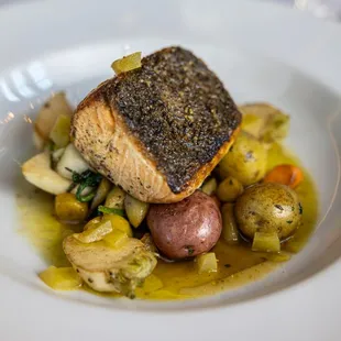 Mustard Seed North Atlantic Salmon, Petite Vegetables Confit, Green Tomato Vinaigrette