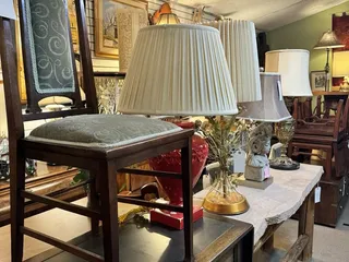 Tom's Fine Furniture And Collectables