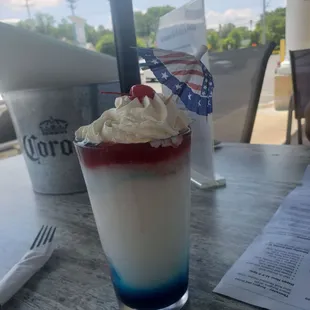 Blue and white colada