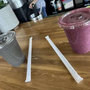 Charcoal smoothie and açaí smoothie
