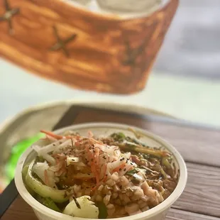 Vegan rice bowl with curry tofu