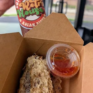 Veggie rolls and tea