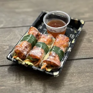 Sautéed Prawn with Mango Roll: grilled prawn w/mango, cucumber, carrot and crunchy fried rice paper served w/special fish sauce | $8 (3pcs)