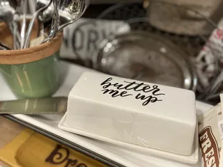 Centsibly Chic Vintage Thrift