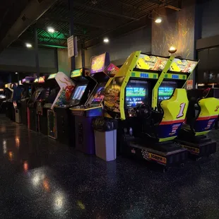 RetroCade takes you back to the beginning of gaming. Clean facility, nice restrooms, games in great working order.