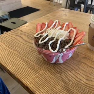 Valentine&apos;s Smoothie bowl