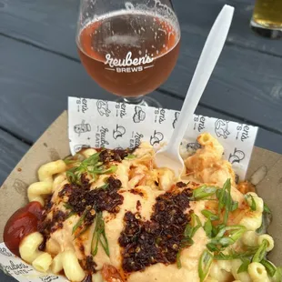 Mac and kimcheese, non-alcoholic brew