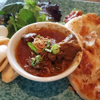 Roti Canai with Beef Rendang