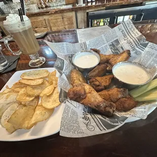 Dry rub wings and chips
