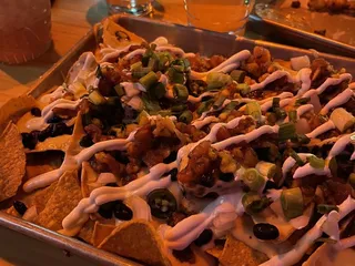 Wauwatiki Bar & Grill