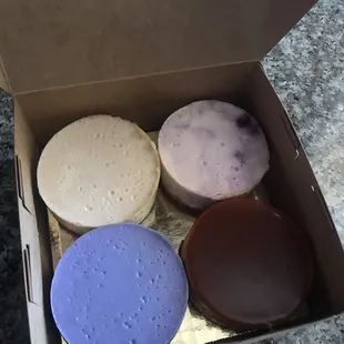 Sampler cheesecake box!