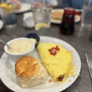 El Matador omelette with smoked Gouda grits