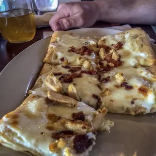 Chicken a bacon Ranch Pizza