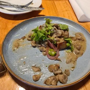 Mushroom crusting (partner had already scooped half)