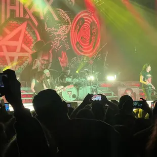 Rex jammin' with Anthrax