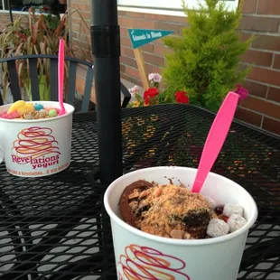 Great night to sit outside and eat our froyo!