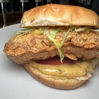 Crispy chicken sandwich