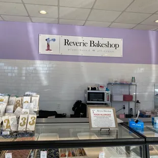 sushi and sashimi, interior