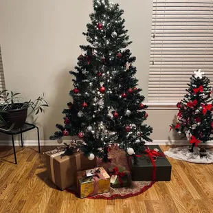 Christmas gift wrapping , awesome job!