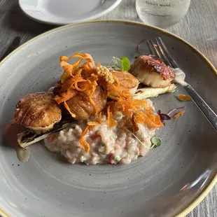 Seared Scallops with white asparagus and port wine risotto. Out of this world