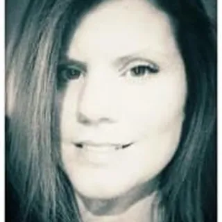 Lynne W.