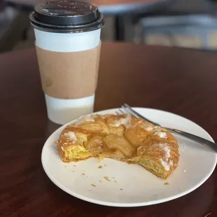 Apple croissant with hot vanilla chia latte with soy milk