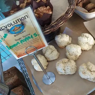 Vegan lemon poppy scones are the bomb dot com!