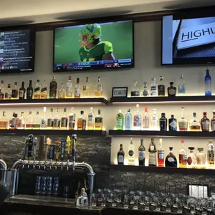 Best spot for food, drinks, and game day