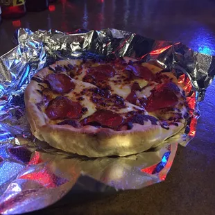 The pizza here is so good!