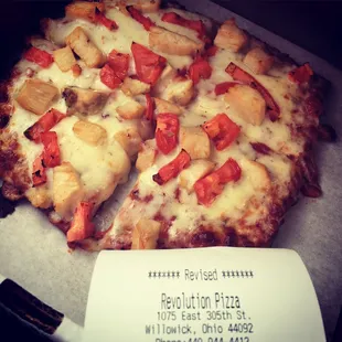 Gluten free chicken and tomato.   It&apos;s a square!!!