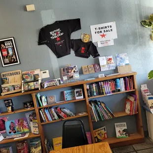 Book shelf and swag