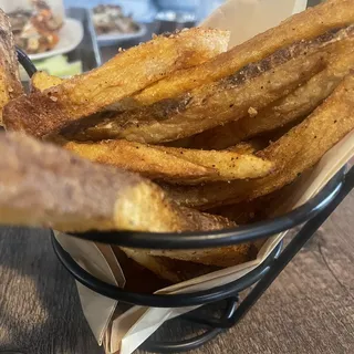 SKIN ON STEAK HOUSE TRUFFLE PARMESAN FRIES