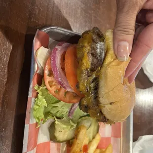 Delicious cheeseburger