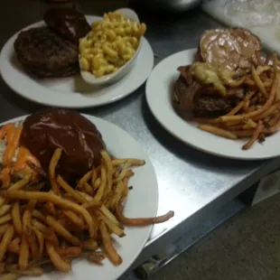 Juicy Lucy w mac, a buffalo Springfield and a fat elvis!!!!