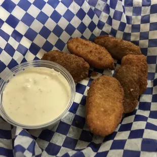 Cream cheese poppers