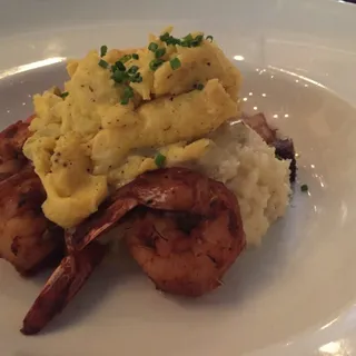 SHRIMP AND GRITS