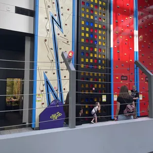 Rock climbing wall
