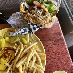 San Pedro Burger