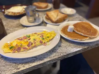 Gus & Us Grill