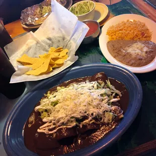 Date night with wifey, enchiladas and tacos.... yummy!!!