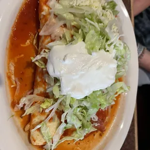 a plate of mexican food