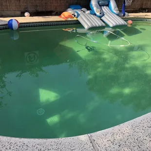 Product of Reyes pool service.